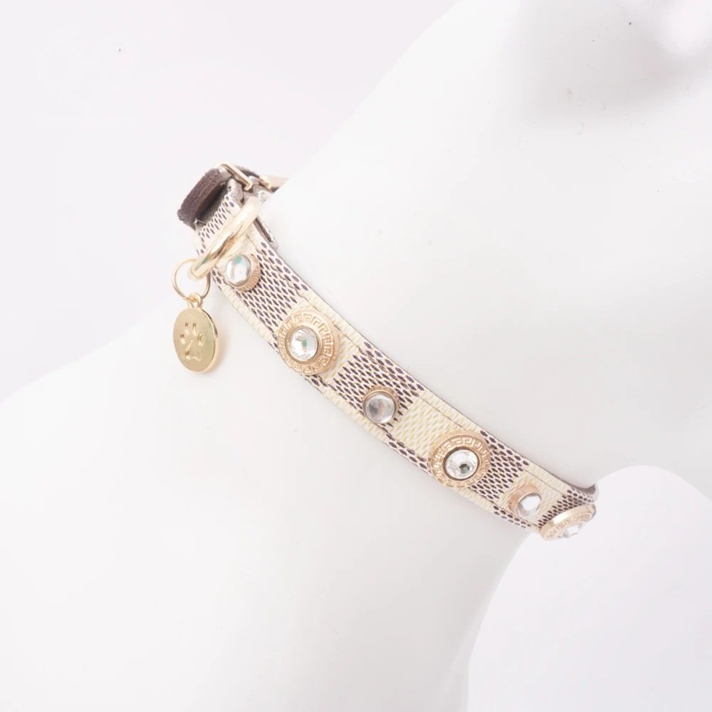 Lucky Clover Leather Pet Collar - Image 5