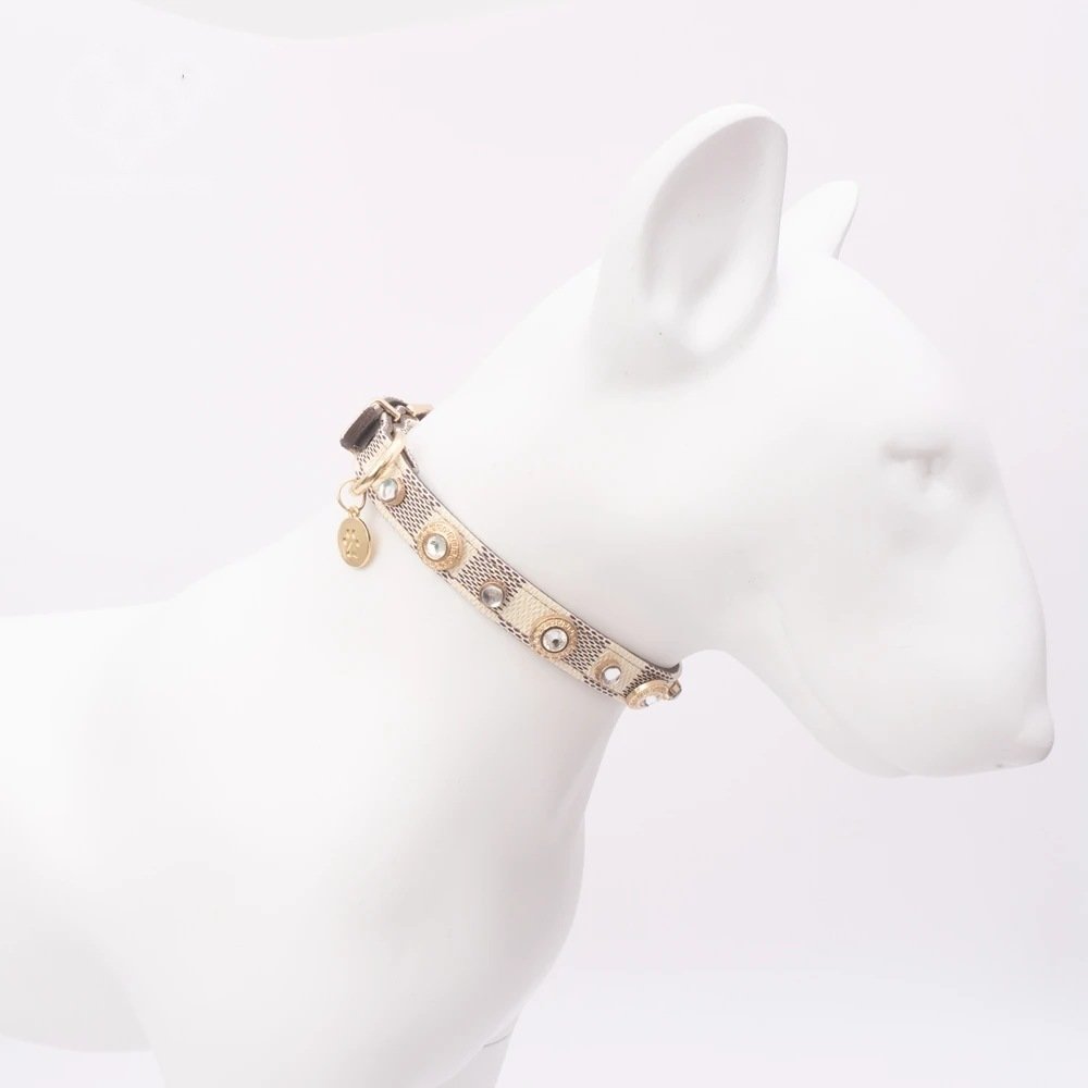 Lucky Clover Leather Pet Collar - Image 4